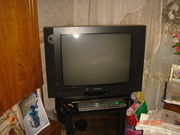 кинескопный телевизор GRUNDIG.диагональ 72см.100герц.niсam stereo, 2 входа, эквалайзер.стоп кадр, отличные цвета и изображение